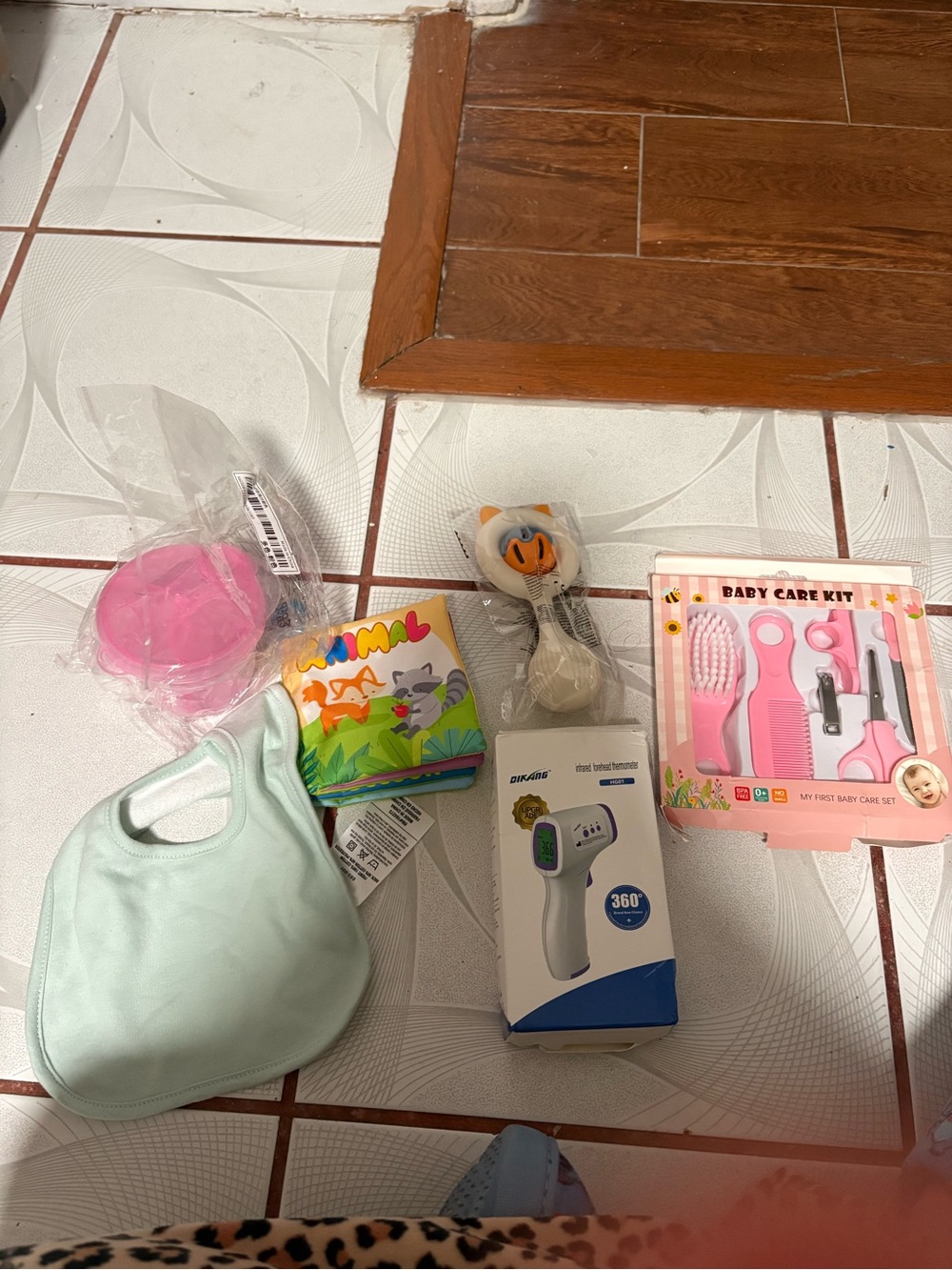 Unbranded Pink Baby Care Kit with Mint Bib and Accessories